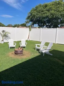 Sauna - Fire Pit - Pet-Friendly 3BR Retreat - Image 1