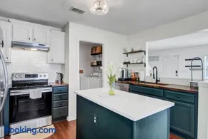 Magnolia House of N Charleston - Image 2