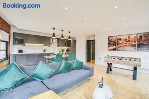 New York Apartments - Image 5