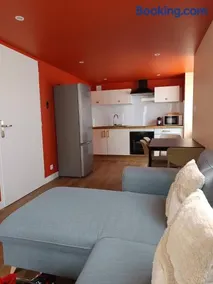 Duplex accès de plein pied, spacieux lumineux - Image 4