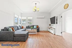 9 Cedar Street - Image 1