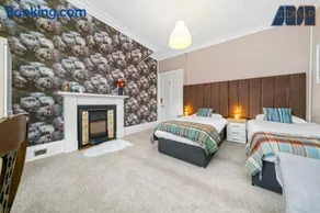 Historic 3 Bed Private Parking Nr Railway Station - Image 4