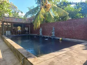 Van Karning Bungalow - Image 2