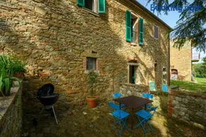 FREE PARKING Countryhouse The Horses 30 min of Siena Valdichiana Tuscany - Image 3
