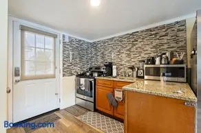 C & N Lodging - Image 4