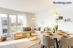 Premium-Apartment mit Balkon - Perfekt für Familien, Gruppen und Geschäftsreisende - ZAYA STAYS - Image 2