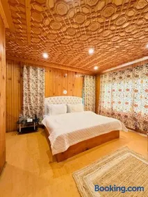 The Pinus Resort - Image 5