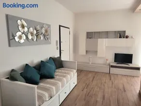 CARLA' S HOUSE - Image 1