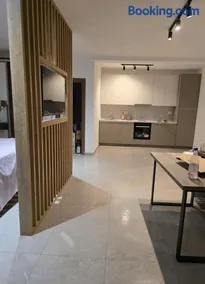 Alexandra Villas - Image 1