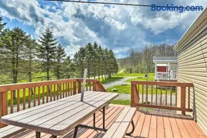 Dosanko Cottage & Brandenburger Suite At Equestrian House - Image 1
