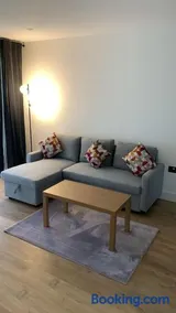 Beautiful ground floor apartment - Image 1