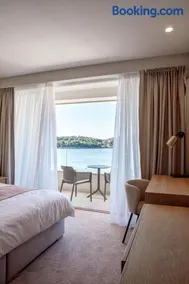 Hotel M - Image 4