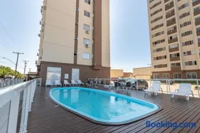 Apartamento em ótima localização - Image 1