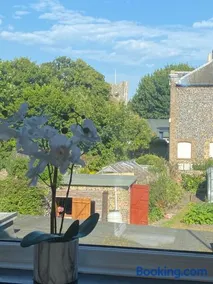 Rivendell spacious two bedroom 1st floor flat - Image 2