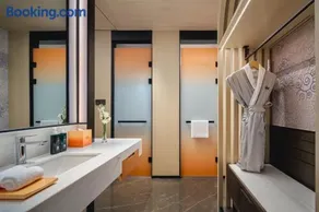 Hotel Indigo Yantai Golden Coast by IHG - Image 5