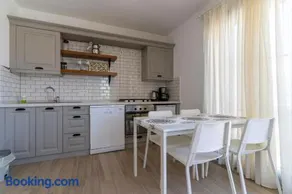 Naro Suites Çeşme Marina - Image 3