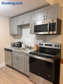 Poolside 1BR in the Heart of Central Austin - Image 4