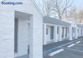 Ramsey Inn & Suites - Image 2