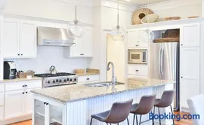 3 Bedroom Wilson Village Home 14 - Image 5