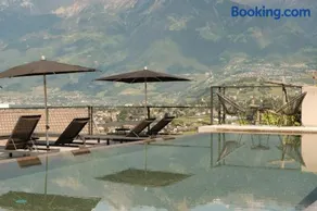 Pratenberg Apartment 'Bordeaux Penthouse' mit Bergblick, Sauna & Salzwasser Rooftop Pool - Image 3