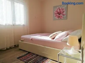 Apartment Vera Nin - Image 2