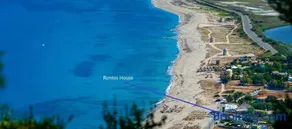 Rontos House, seaside - Image 1