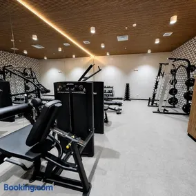 San Isidro 1BR Pool Gym & Flex Check-In - Image 2