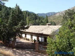 Alojamientos Rurales Navahondona - Image 3