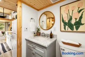 Nook at the Springs - Tiny Home , Full Kitchen - Image 3
