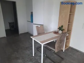 Zimmer 1, Haus der Begegnung - Image 4