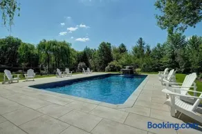 201 Condo au rez de chaussée , au coeur de Bromont - Image 4