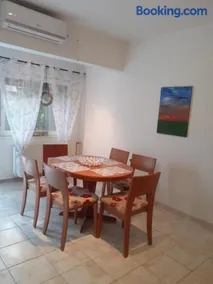 Rose Apartman - Image 2