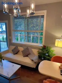 Lovely 2 bedroom suite in Langford - Image 2