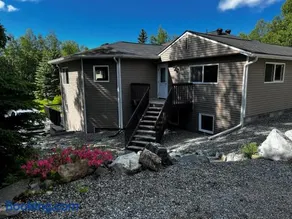 Newly Remodeled spacious units, minutes from mountains, inlet, downtown and airport - Image 4