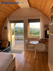 Beautiful bolt hole for 2 with breathtaking views - Image 5