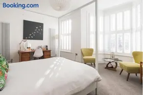 Cliftonville Townhouse - Image 2
