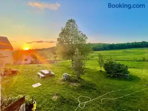 Maison avec jardin, terrasse et barbecue | Vue jardin | Idéale pour le télétravail - Image 1