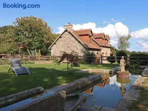 Gîte confortable avec animaux, jardin et wifi inclus, cadre paisible en Normandie - Image 4