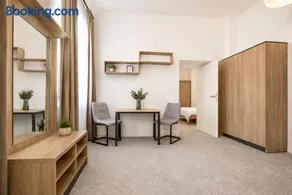 ALURE RESIDENCES 2 - 24h self check-in & private parking next to the apartment building included, CITY CENTER right on SNP Square in a quiet passage, new building, best deal in town - Image 4