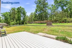 Spacious Killearn Retreat 4BR Prime Location - Image 5