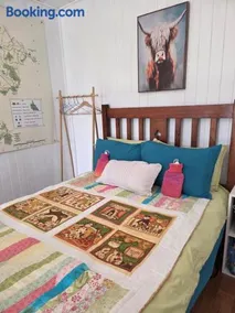 The Quacka - Granny and Huts rustic farmstay - Image 1