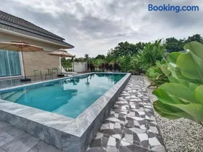 The White Lotus Villa,Hua Hin - Image 4