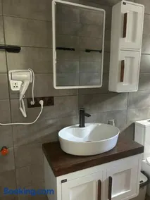 Nino Ratiani's Guesthouse - Image 2