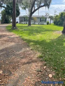 FLORIDA-Crescent Lake, Crescent City, Florida-Lake House with Dock-One week minimum stay- Close to Daytona, St Augustine and Orlando - Image 1
