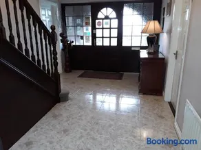 Riverview House - Image 2