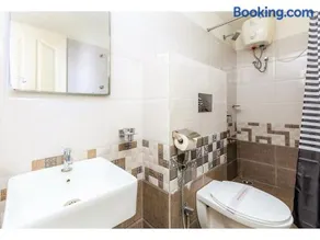 BluO 1BR Hitech City - Bathtub, Balcony, Gym - Image 3