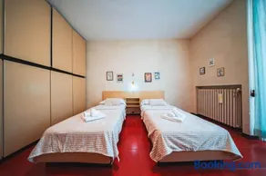 Elegant Sea Retreat in Arenzano Pineta - Image 1