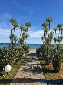 Appt dans résidence avec piscines et plage privées - Image 2