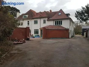 The New Forest Manor Apartment - Image 3