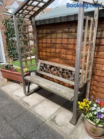 31 Elwyn Snug - Image 2